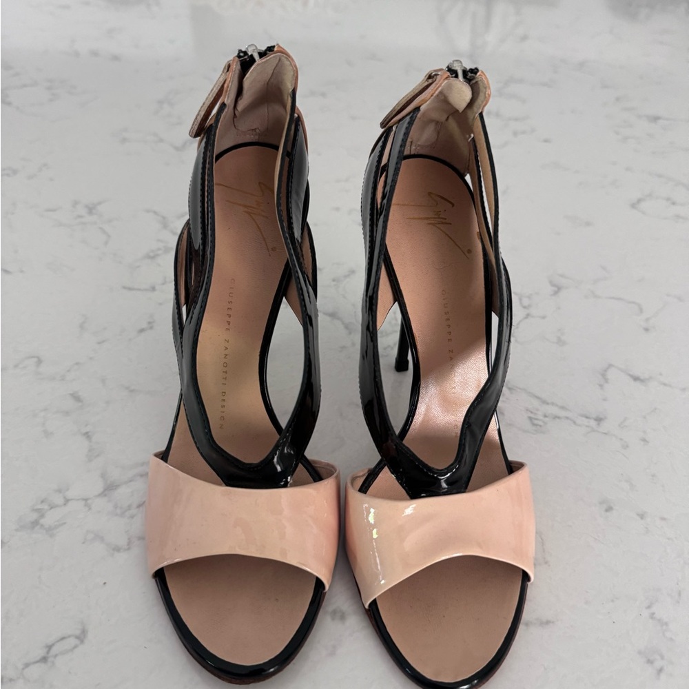 Elegant Black and Cream Women's Heels